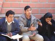 Members of the Guaraní indigenous people offer testimony to the IACHR in the meeting organized by the APG