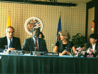 Secretario Ejecutivo de la CIDH, Jorge Taiana; Presidente de la CIDH, John Donaldson; Ministra de Relaciones Exteriores de Colombia, Maria Emma Mejia; y Marcela Briceño, de la Dirección de Derechos Humanos del Ministerio.